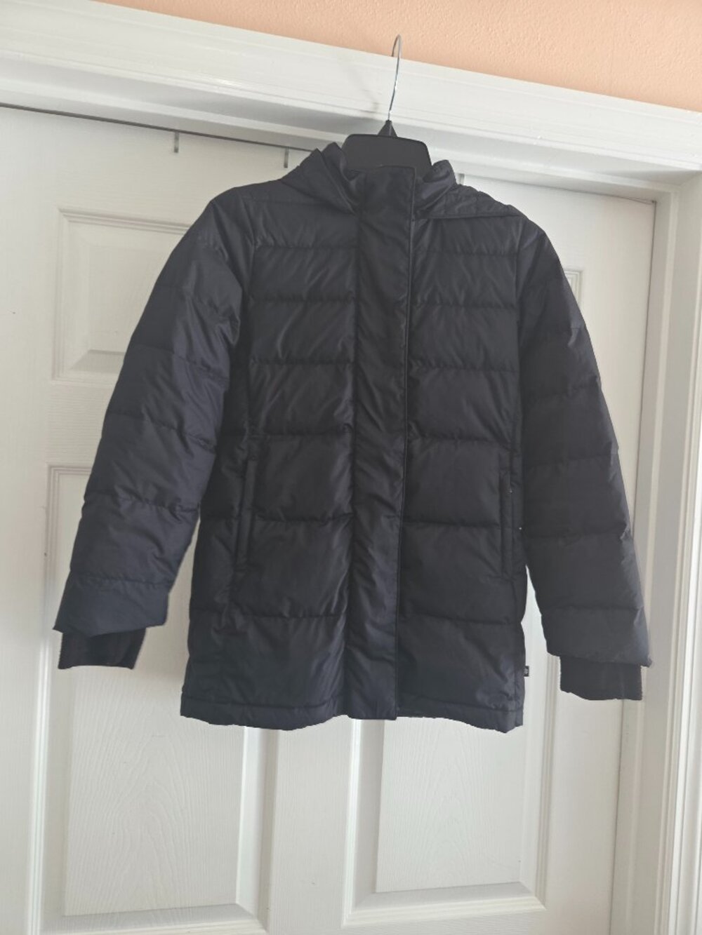 ATHLETA GIRL SNOW DAY DOWN JACKET - SIZE 8-10 BLACK